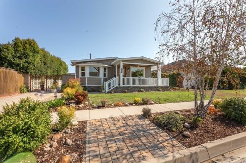 5610 Pageantry St, Long Beach, CA 90808-3614