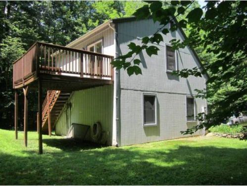 57 Red Oak Rd, Barnstead, NH 03218-3770