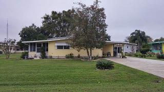 13 Bobwhite Rd, Wildwood, FL 34785-9004