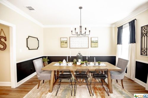 101 Legend Dr, Victoria TX  77904-3854 exterior