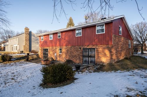 2107 5th St, Milwaukee, WI 53207-1117