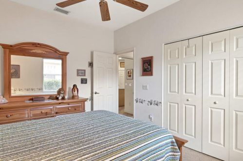 3966 9th Ln, Vero Beach FL  32960-6123 exterior