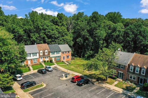 1900 Mariner Ln, Woodbridge, VA 22192-2302