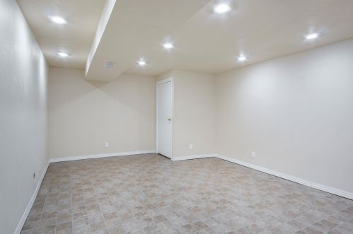 51823 Cheryl Dr, Granger IN exterior