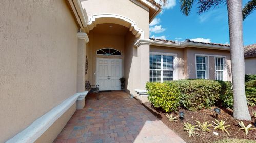 11400 Aspen Ln, Fort Pierce, FL 34987-2481