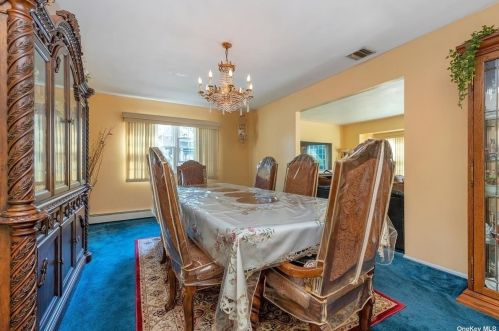 138 Gerhard Rd, Hicksville NY  11803-5513 exterior