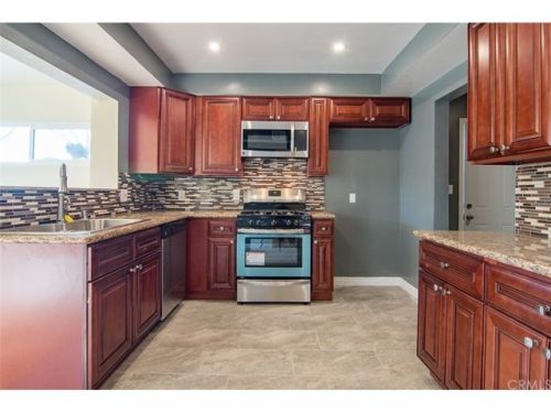2313 182nd St, Torrance, CA 90504-5222
