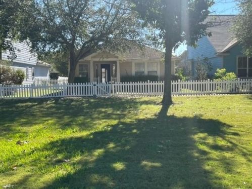 5193 Hartson, Uhland, TX 78640-5260