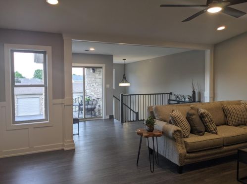 1367 Pr Dr, Crown Point IN  46307-1565 exterior