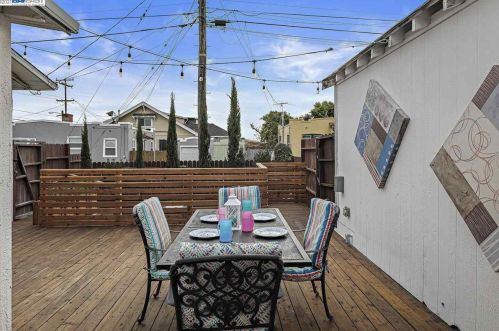 2001 57 Ave, Oakland CA 94605-1015 exterior