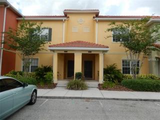 8955 Majesty Palm Rd, Kissimmee, FL 34747-1582