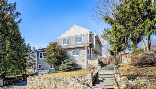 7 Ross Dr, Yorktown Hgts, NY 10598-6420