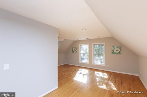 277 Black Cub Run Ln, Harpers Ferry WV  25425-6805 exterior