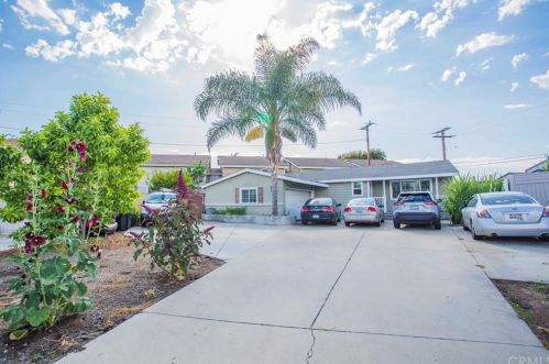 8821 Imperial Ave, Garden Grove, CA 92844-2031