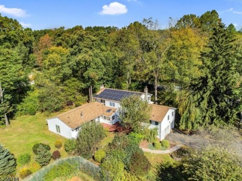 3 Prides Xing, Chester, NJ 07930-3501