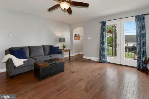17516 Harmony Church Rd, Hamilton VA  20158-9040 exterior