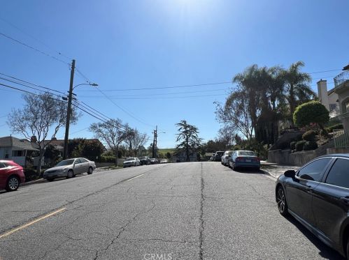 521 Alhambra Ave, Monterey Park, CA 91755-1389