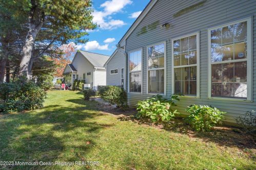 3 Lilac Springs Ct, Lakewood NJ  08701-7366 exterior