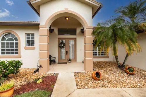 748 Grand Rapids Blvd, Naples, FL 34120-4469