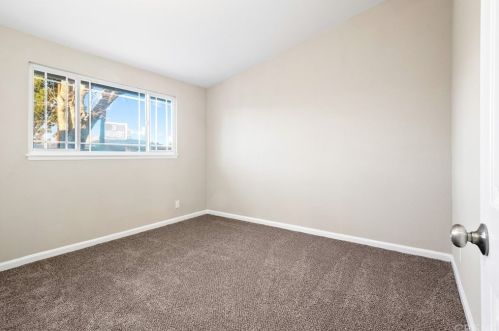 403 Lingard St, Lancaster CA 93536-1405 exterior