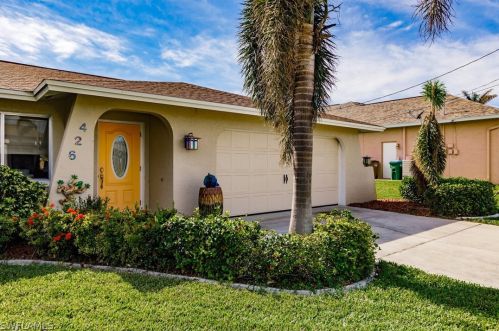 426 47th St, Cape Coral, FL 33914-6467