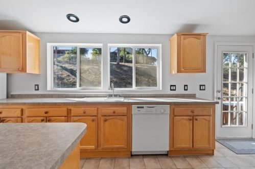 18708 1st Ave, Tuolumne CA  95379-9716 exterior