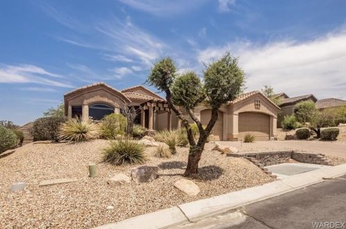 2801 Fort Mojave Dr, Bullhead City, AZ 86429-1107
