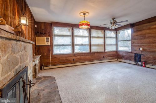 5 April Ln, Wilmington DE  19810-4122 exterior