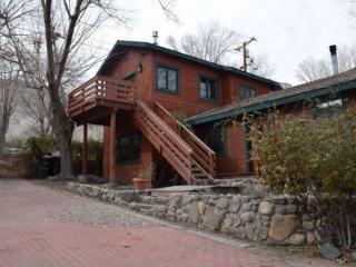 29 Quail Ln, Bishop, CA 93514-7078