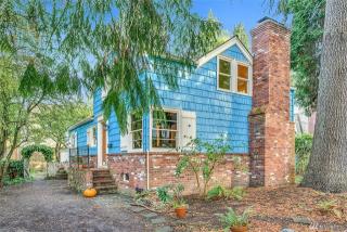 7326 Wright Ave, Seattle, WA 98136-2059
