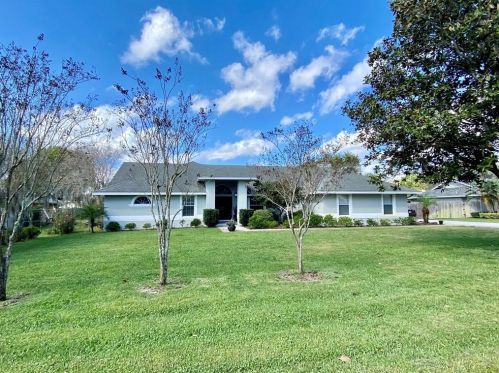 3855 Gaines Dr, Winter Haven, FL 33884-2809