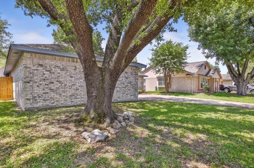 7218 Thicket Trail Dr, Humble, TX 77346-3180
