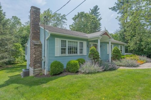 5 Hoyt Rd, Bethel, CT 06801-1323