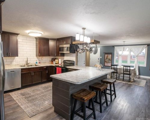 608 Beery Blvd, Englewood OH  45322-3035 exterior