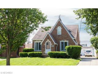 6601 Meadowbrook Ave, Cleveland, OH 44144-1520