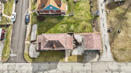 1000 Morton Ave, Mckeesport PA  15133-3930 exterior