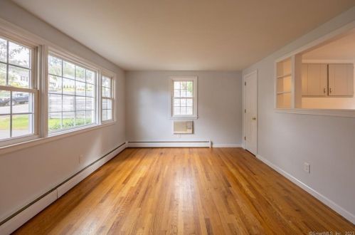 48 Reliance Rd, Plainville CT  06062-1420 exterior