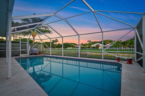 115 Hampton Dr, Jupiter, FL 33458-8102