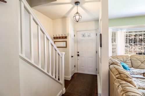 13 Silvermine Mnr, Brookfield Center, CT 06804-3334