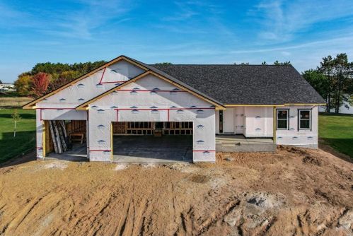 1831 90th St, New Johannesburg, WI 54017-7502