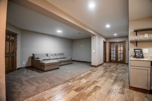 323 Blackhawk Rd, Beaver Falls PA  15010-1405 exterior