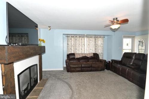 1805 Line St, Lansdale PA 19446-1632 exterior