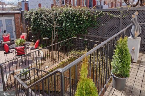 633 A St, Washington DC  20003-1224 exterior