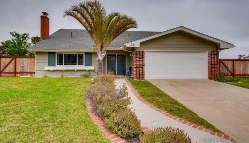 4917 Neblina Dr, Carlsbad, CA 92008-3727