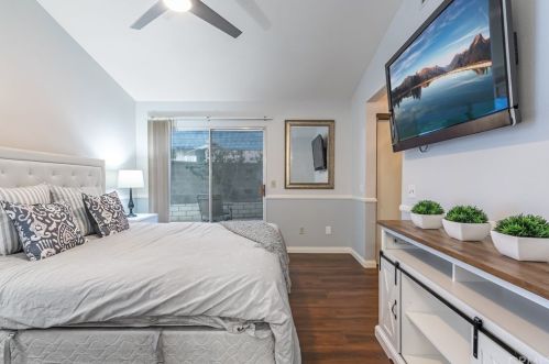 6418 Heatherwood Dr, Riverside, CA 92509-6171