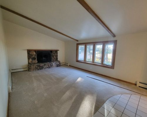 227 Thistle Down Ln, Walworth, WI 53184-9722