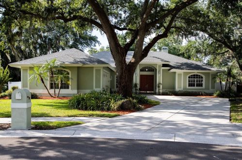 6546 Crescent Lake Dr, Lakeland, FL 33813-4651