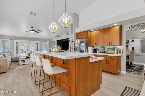 1393 Mead Dr, Chandler, AZ 85248-5522