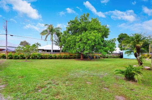 2398 Lejune St, Fort Pierce FL  34953-2677 exterior