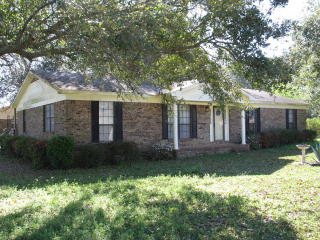 2118 Alston St, Foley, AL 36535-2333